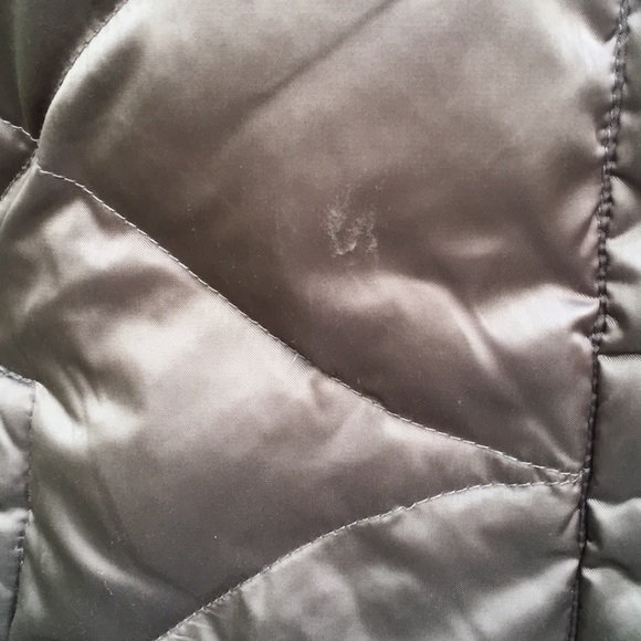 The North Face 550 Down Jacket. - Picture 7 of 14